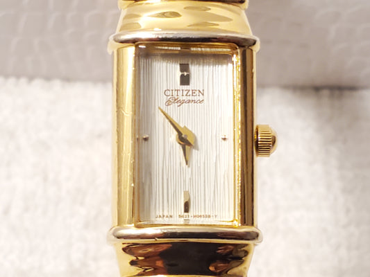 Vintage Citizen Women's Tank Gold Plated Bracelet Base Metal Quartz Watch