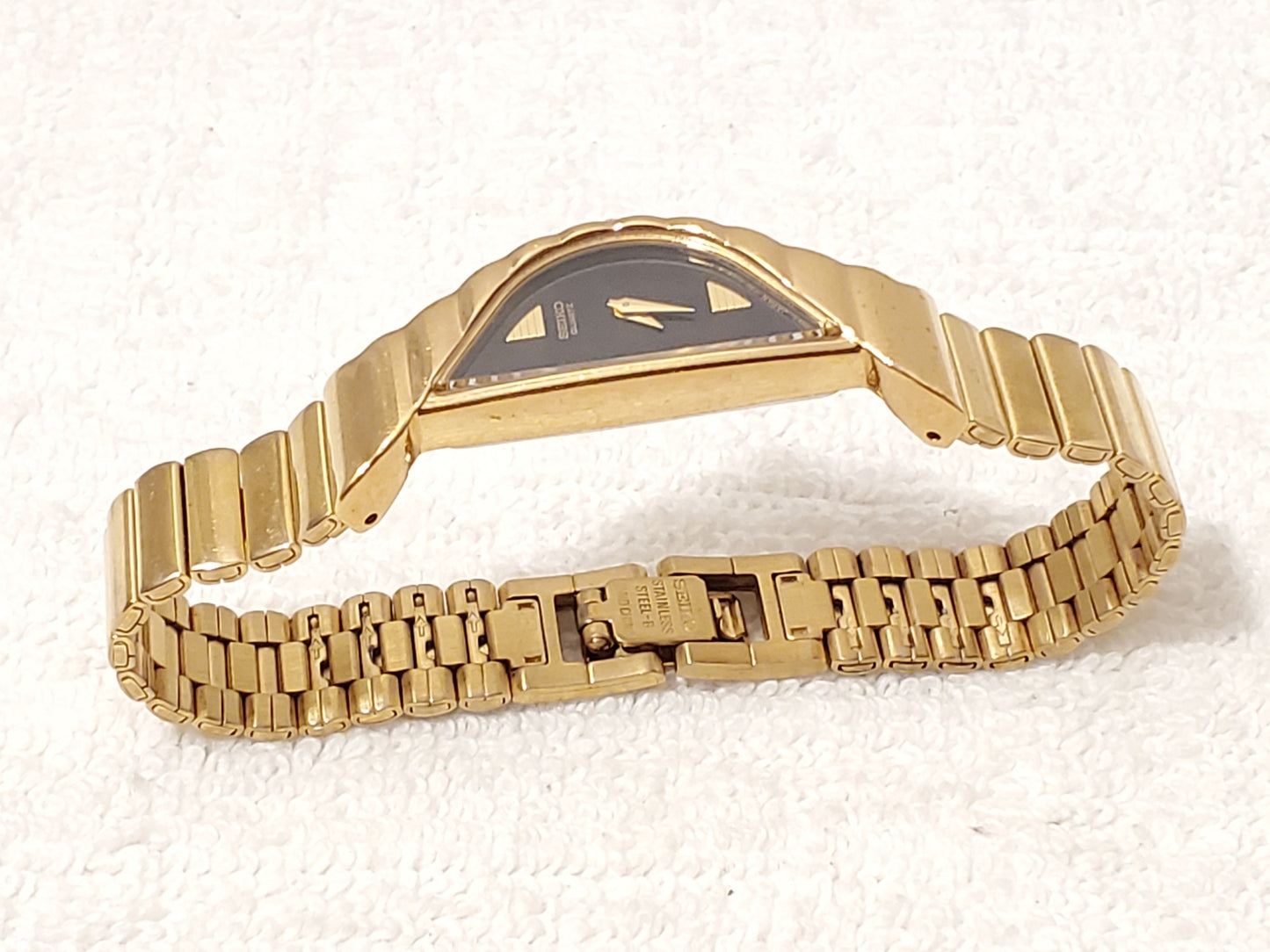 Vintage Seiko Half Moon Womens Quartz Watch Stainless Steel Black Dial Gold Tone