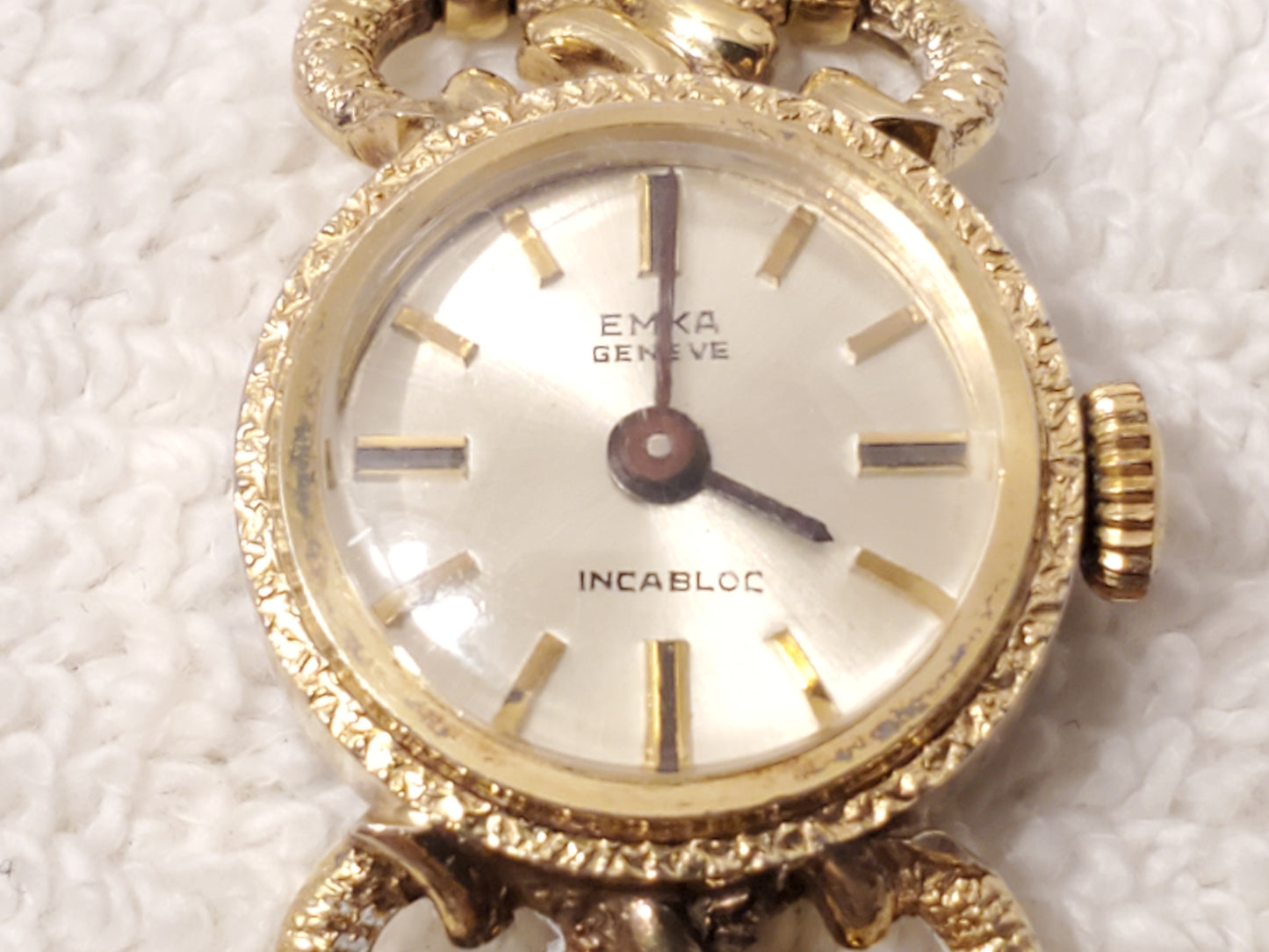 Vintage Emka Geneve Swiss Women's Wind Up Watch Seventeen Jewels Silver Dial