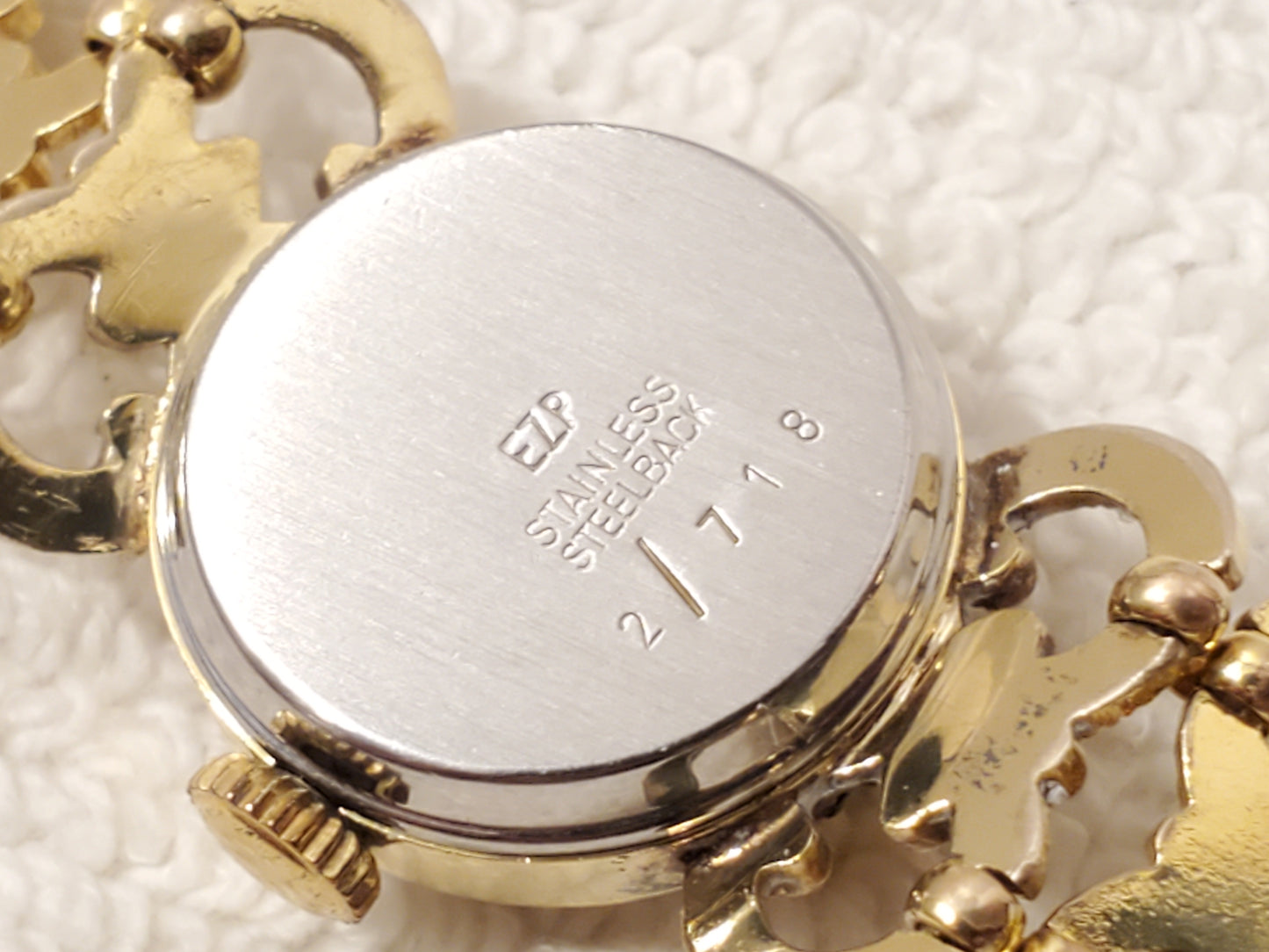 Vintage Emka Geneve Swiss Women's Wind Up Watch Seventeen Jewels Silver Dial