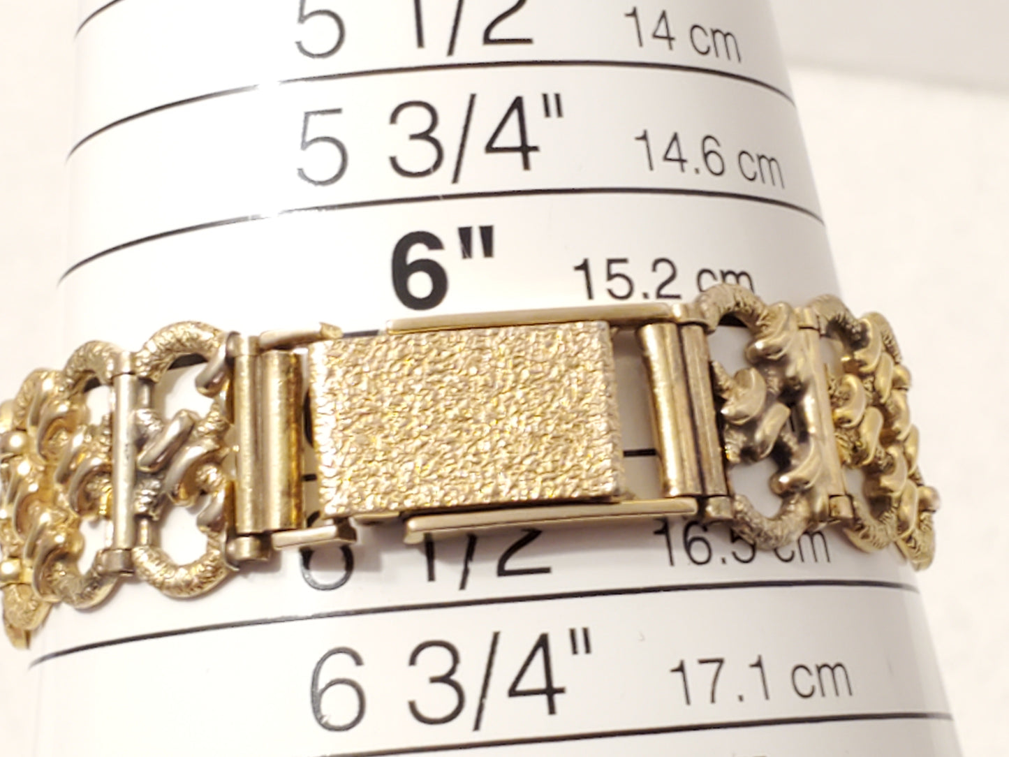 Vintage Emka Geneve Swiss Women's Wind Up Watch Seventeen Jewels Silver Dial