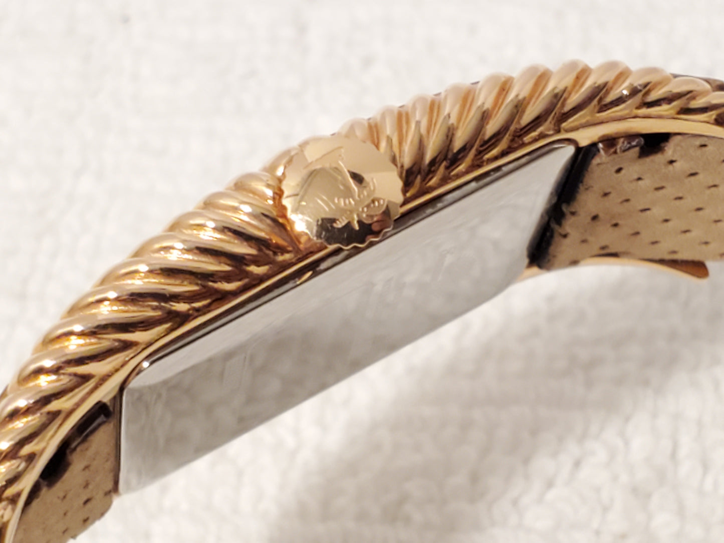 Tommy Bahama Women's Rose Gold Tone Watch Brown MOP Dial Leather 4 Jewels Swiss