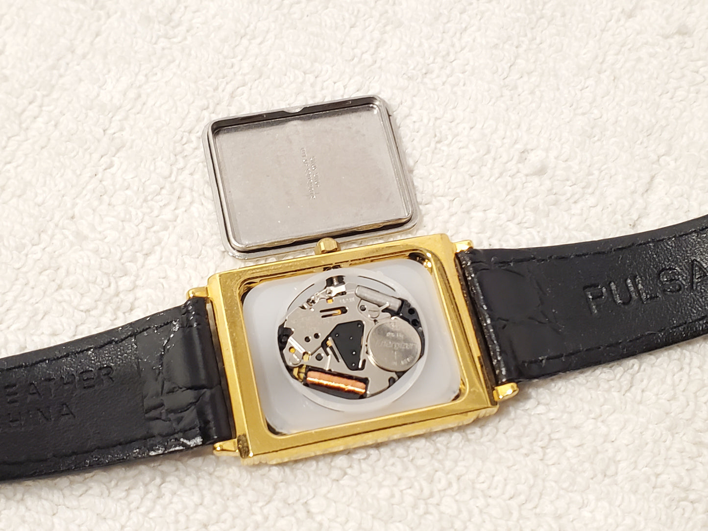 Vintage Pulsar by Seiko Women's Tank Gold Tone Watch Black Dial Leather Strap SS