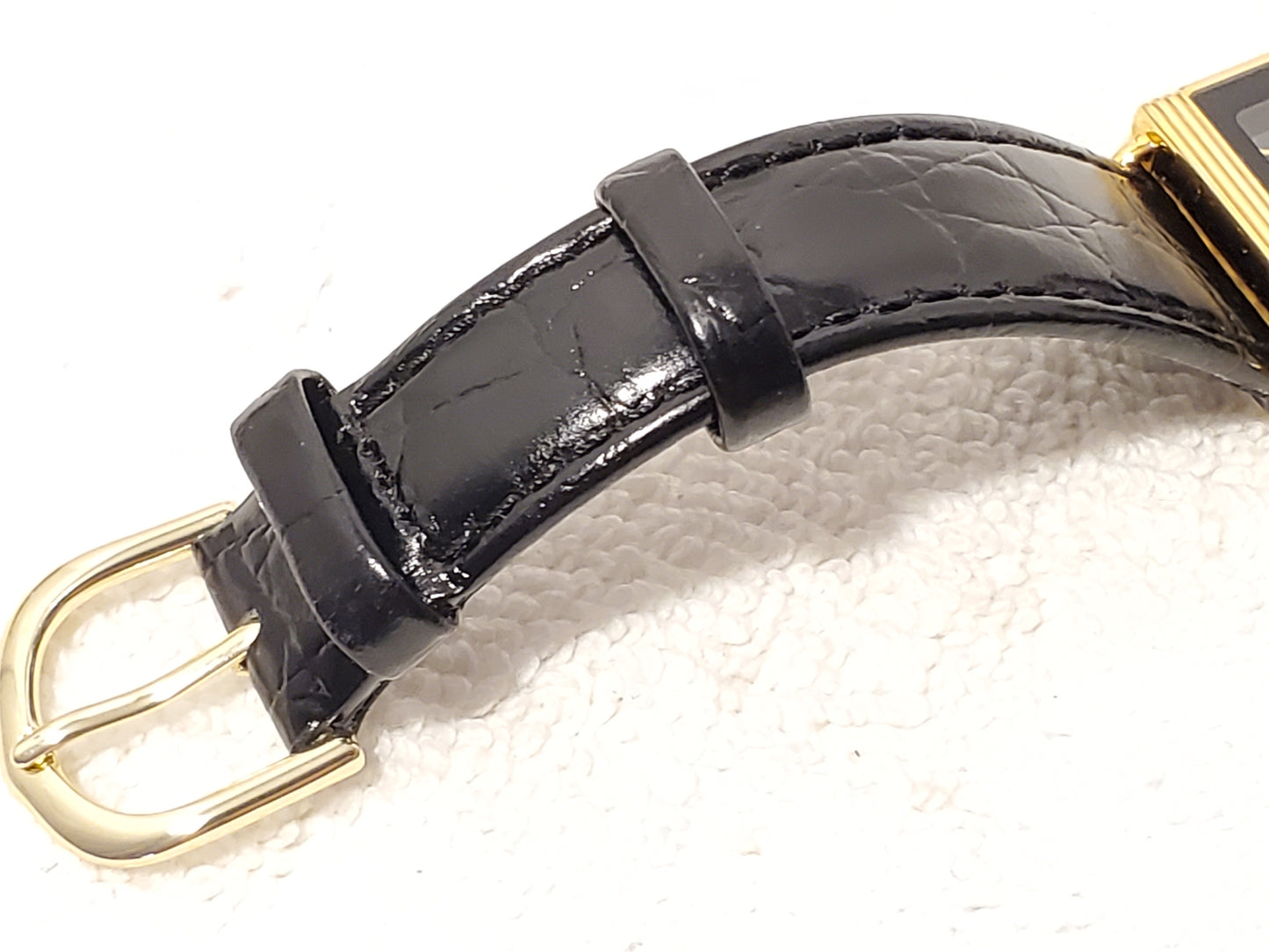 Vintage Pulsar by Seiko Women's Tank Gold Tone Watch Black Dial Leather Strap SS