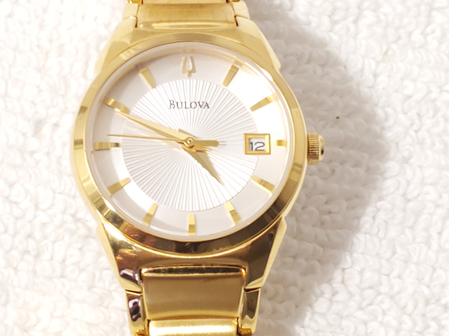Vintage Bulova Gold Tone Stainless Steel Women's Date Quartz Watch Silver Dial
