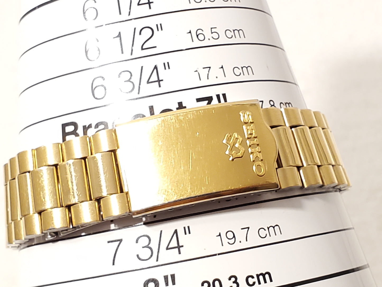 Vintage Seiko SQ Men's Gold Tone Day Date Watch Three Jewels Stainless Steel