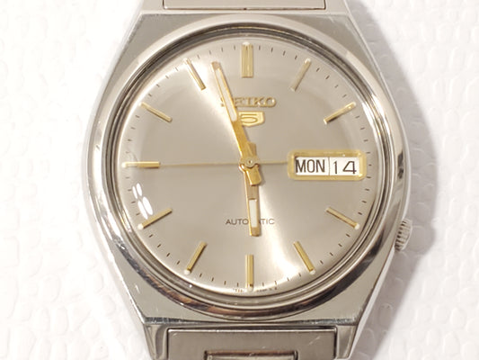 Vintage Seiko 5 Men Day Date Automatic Watch 21 Jewels Stainless Steel Gray Dial
