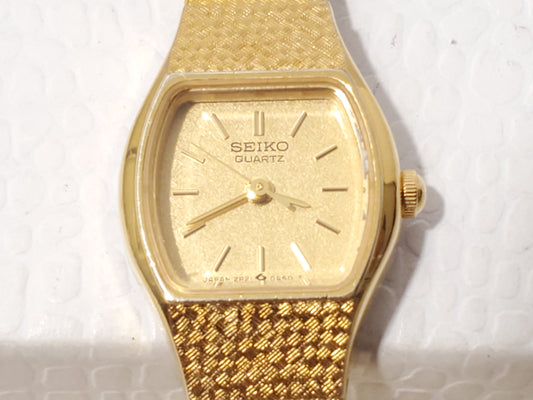 Vintage Seiko Women's Gold Plated Petite Quartz Watch Three Jewels S Steel