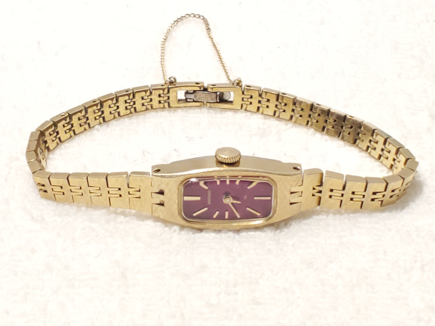 Vintage Seiko Gold Plated Tone Women's Wind Up Watch Seventeen Jewels S Steel