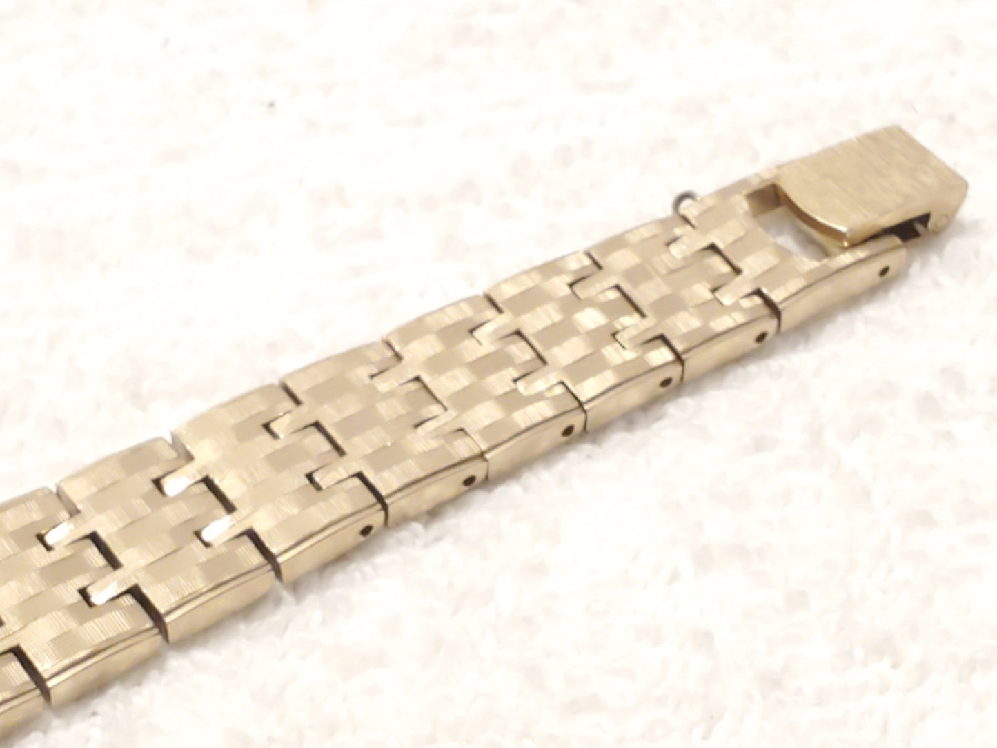 Vintage Seiko Women's Manual Wind Up Petite Case Watch Seventeen Jewels S Steel