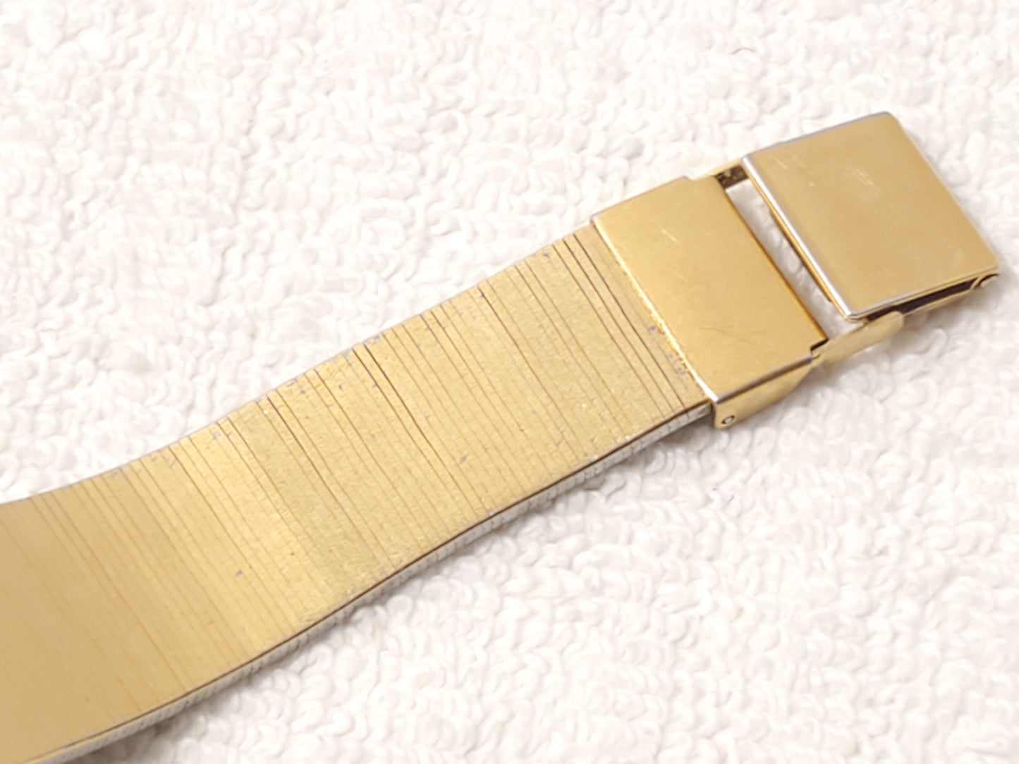 Vintage Seiko Men's Tank Gold Plated Tone Watch Three Jewels Stainless Steel