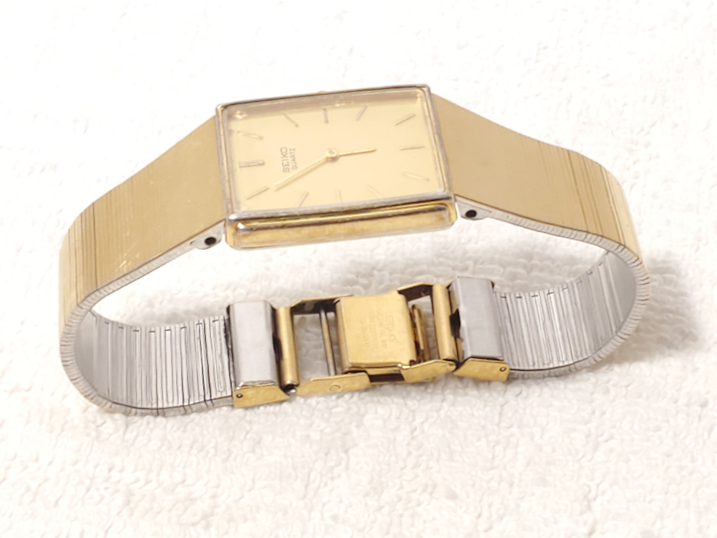 Vintage Seiko Men's Tank Gold Plated Tone Watch Three Jewels Stainless Steel