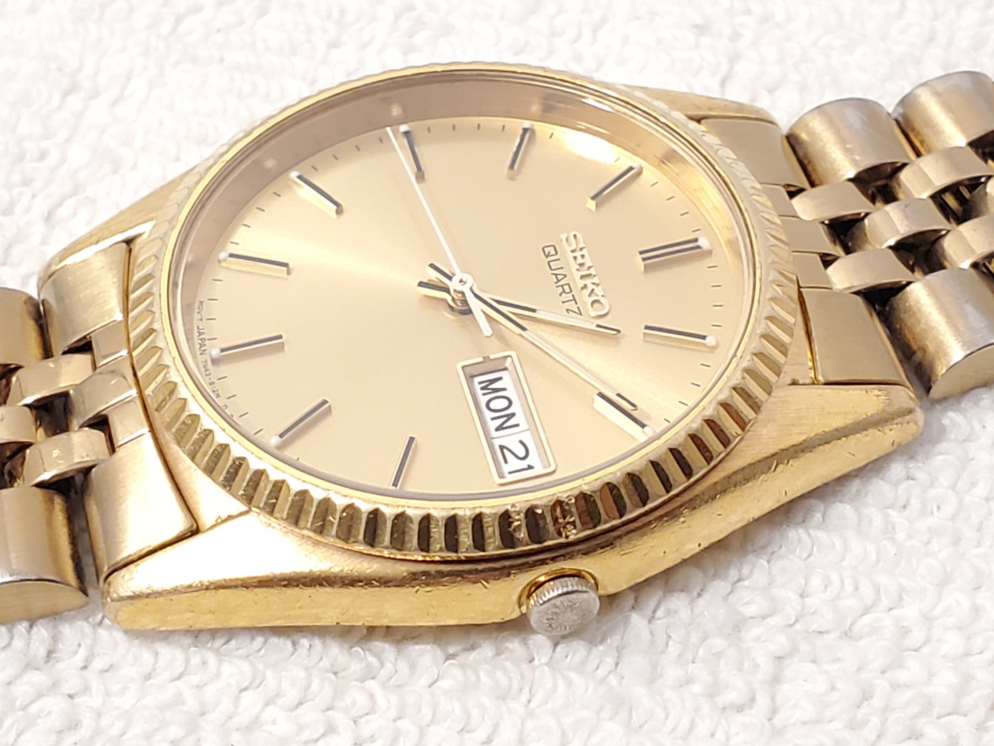 Vintage Seiko Mens Gold Tone Presidential Day Date Watch Stainless Steel 1 Jewel