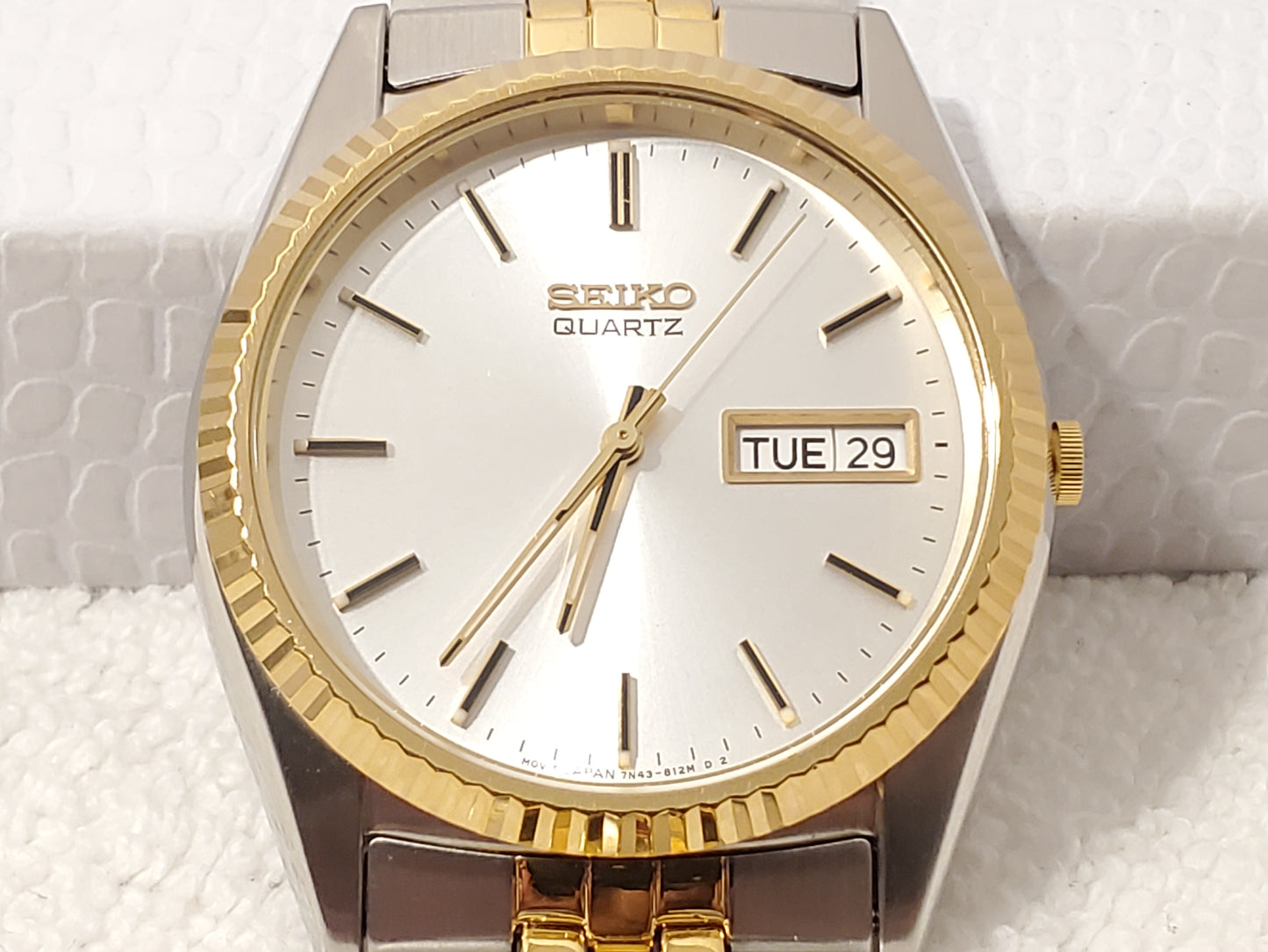Vintage Seiko Men's Presidential Day Date Watch Gold Tone 1 Jewel Silver Dial SS