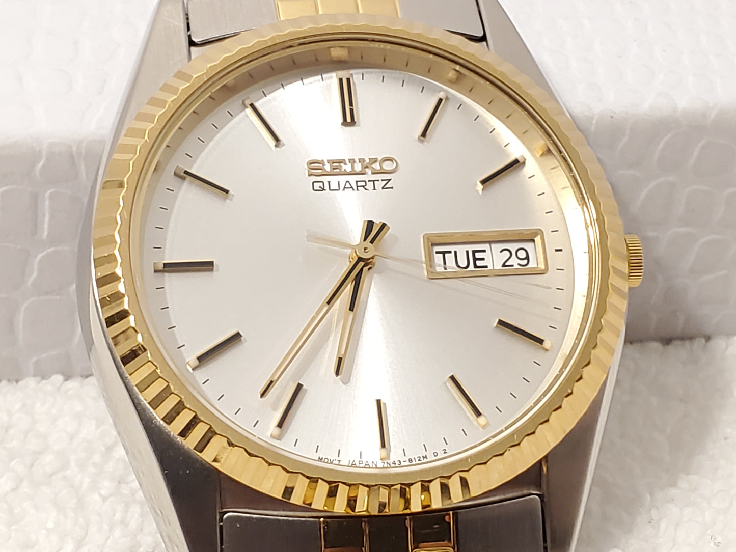 Vintage Seiko Men's Presidential Day Date Watch Gold Tone 1 Jewel Silver Dial SS