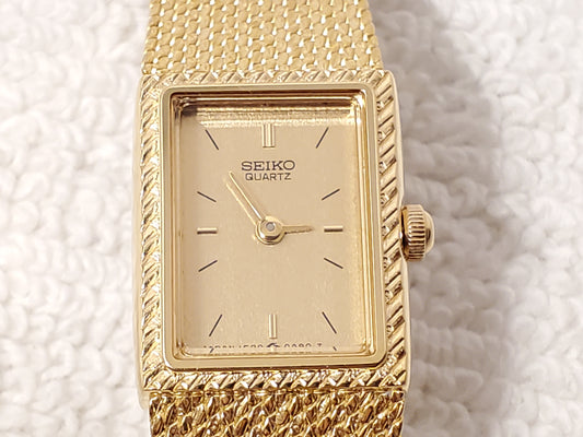 Vintage Seiko Women's Tank Gold Tone Quartz Watch Mesh Bracelet Base Metal SS