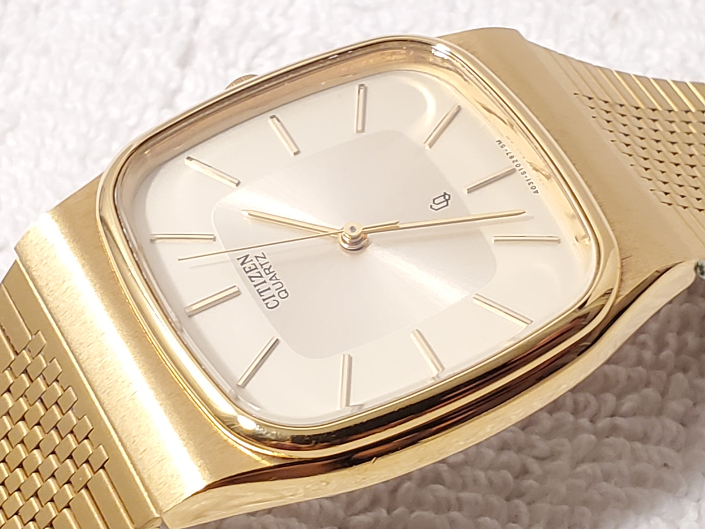 Vintage Citizen CQ Men’s Stainless Steel Gold Plated Quartz Watch Mesh Band