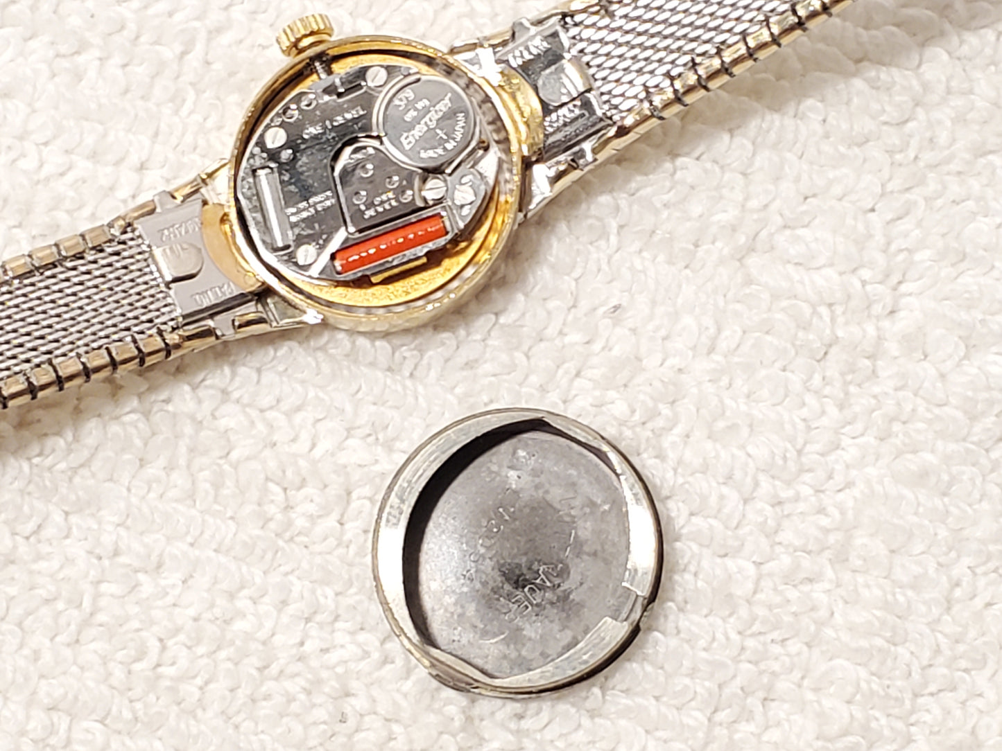 Vintage Wittnauer Swiss Two Diamonds Womens Watch 1 Jewel Gold Plated Base Metal