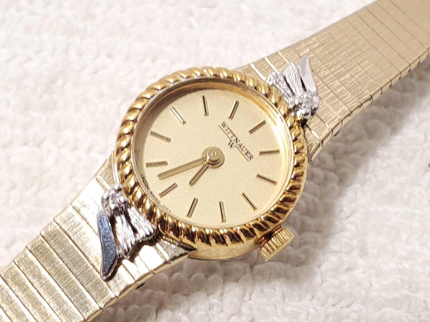 Vintage Wittnauer Swiss Two Diamonds Womens Watch 1 Jewel Gold Plated Base Metal