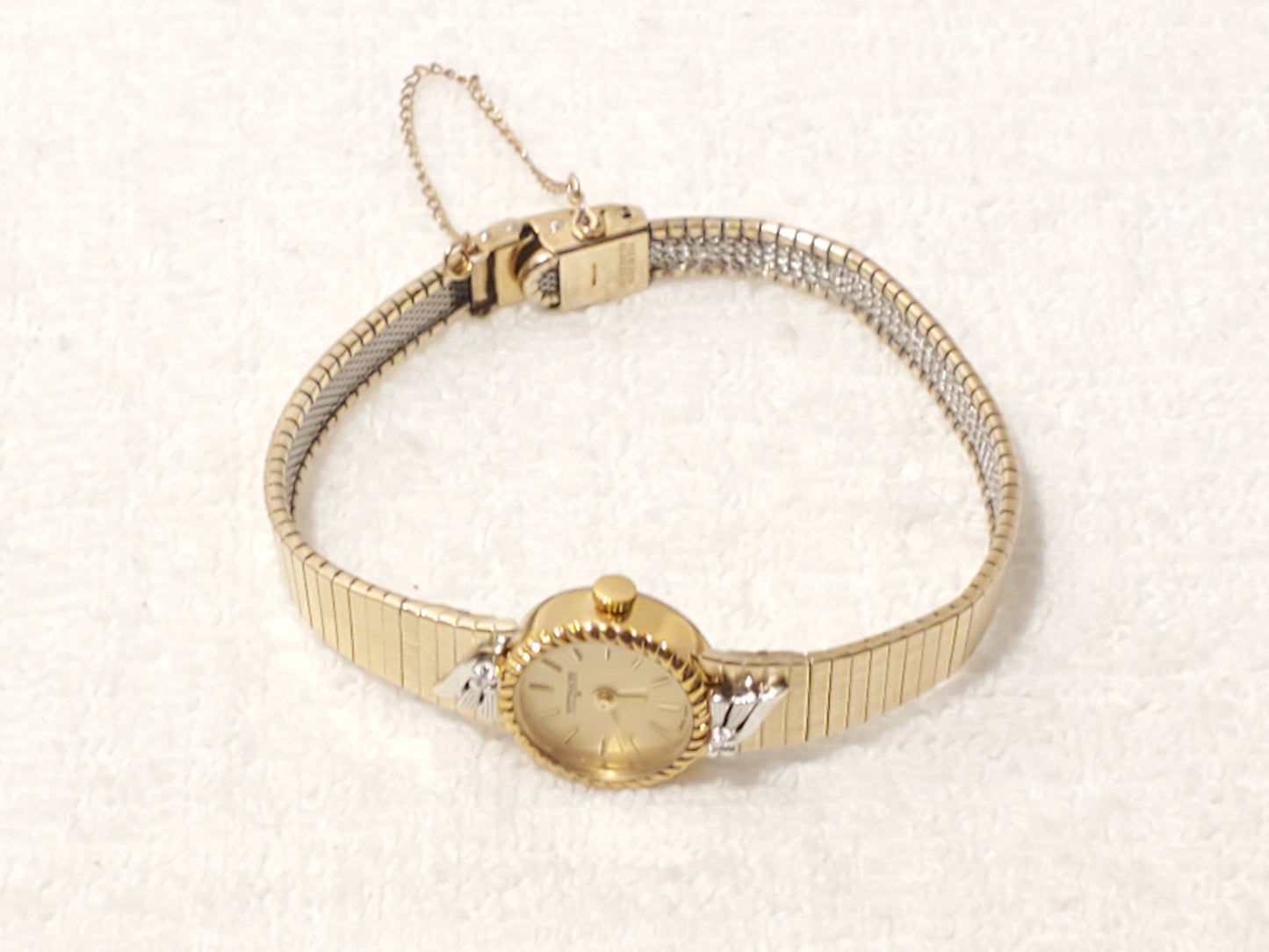 Vintage Wittnauer Swiss Two Diamonds Womens Watch 1 Jewel Gold Plated Base Metal