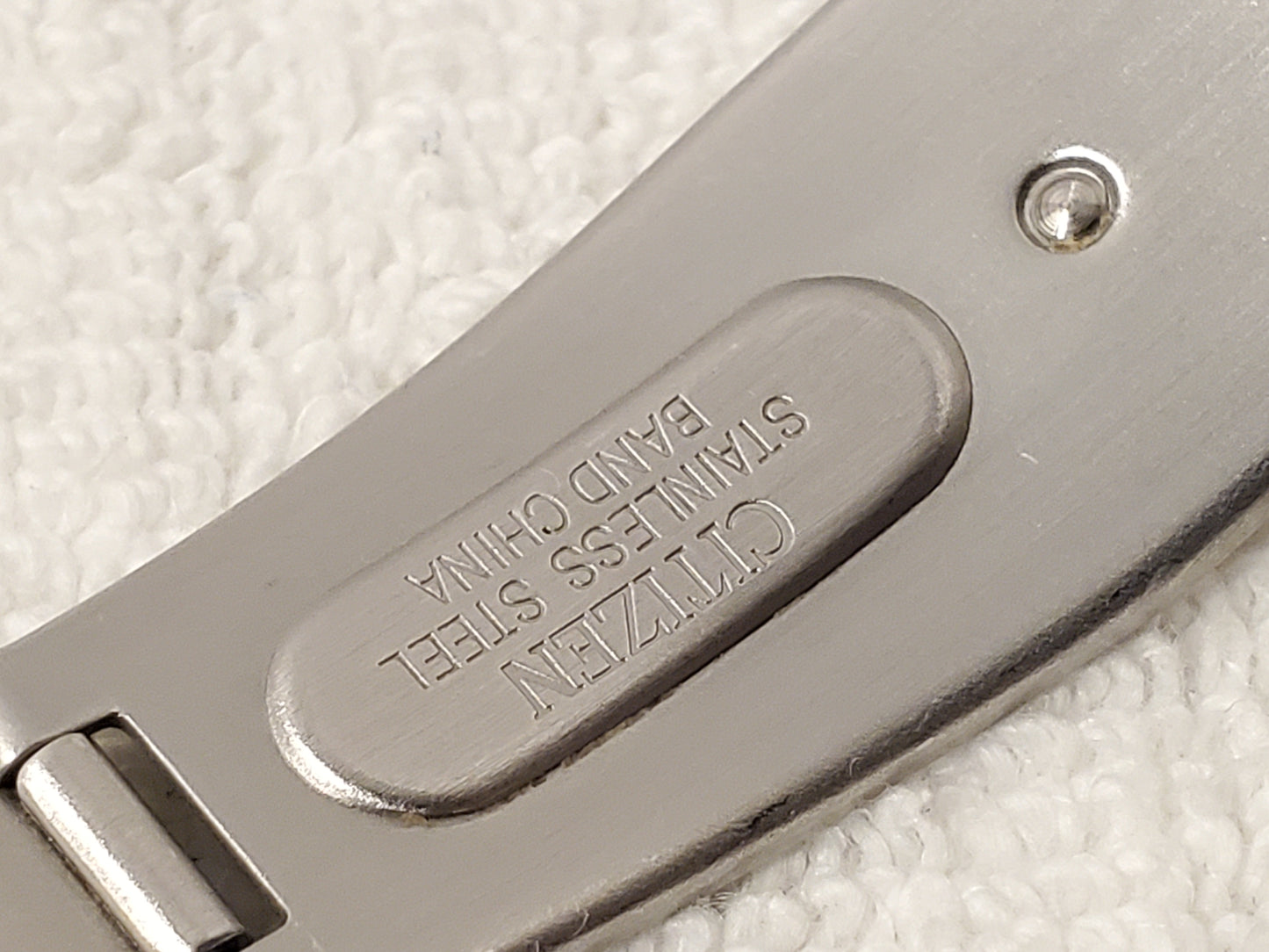 Citizen Men's Day Date Watch Stainless Steel Gold Tone White Dial WR 100 Meters