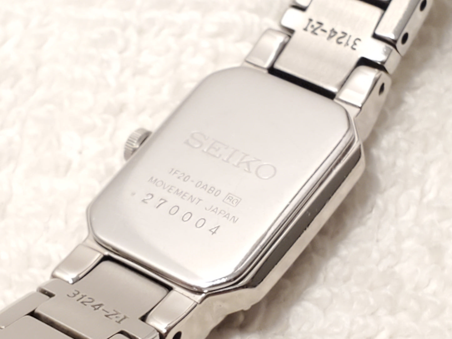 Vintage Seiko Diamonds Bezel Women's Stainless Steel Quartz Watch Roman Numeral