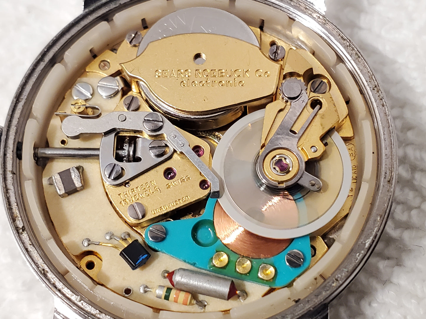 Vintage Tradition Electronic Swiss Made Men's Date Watch 13 Jewels Sears Roebuck