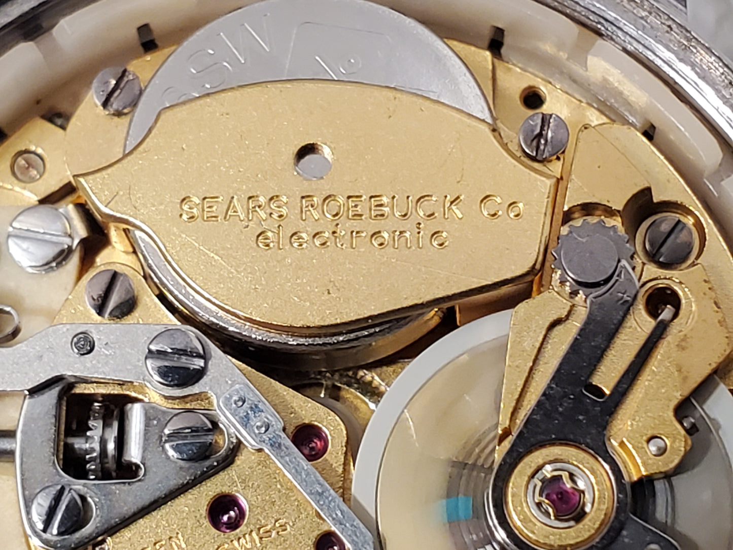 Vintage Tradition Electronic Swiss Made Men's Date Watch 13 Jewels Sears Roebuck