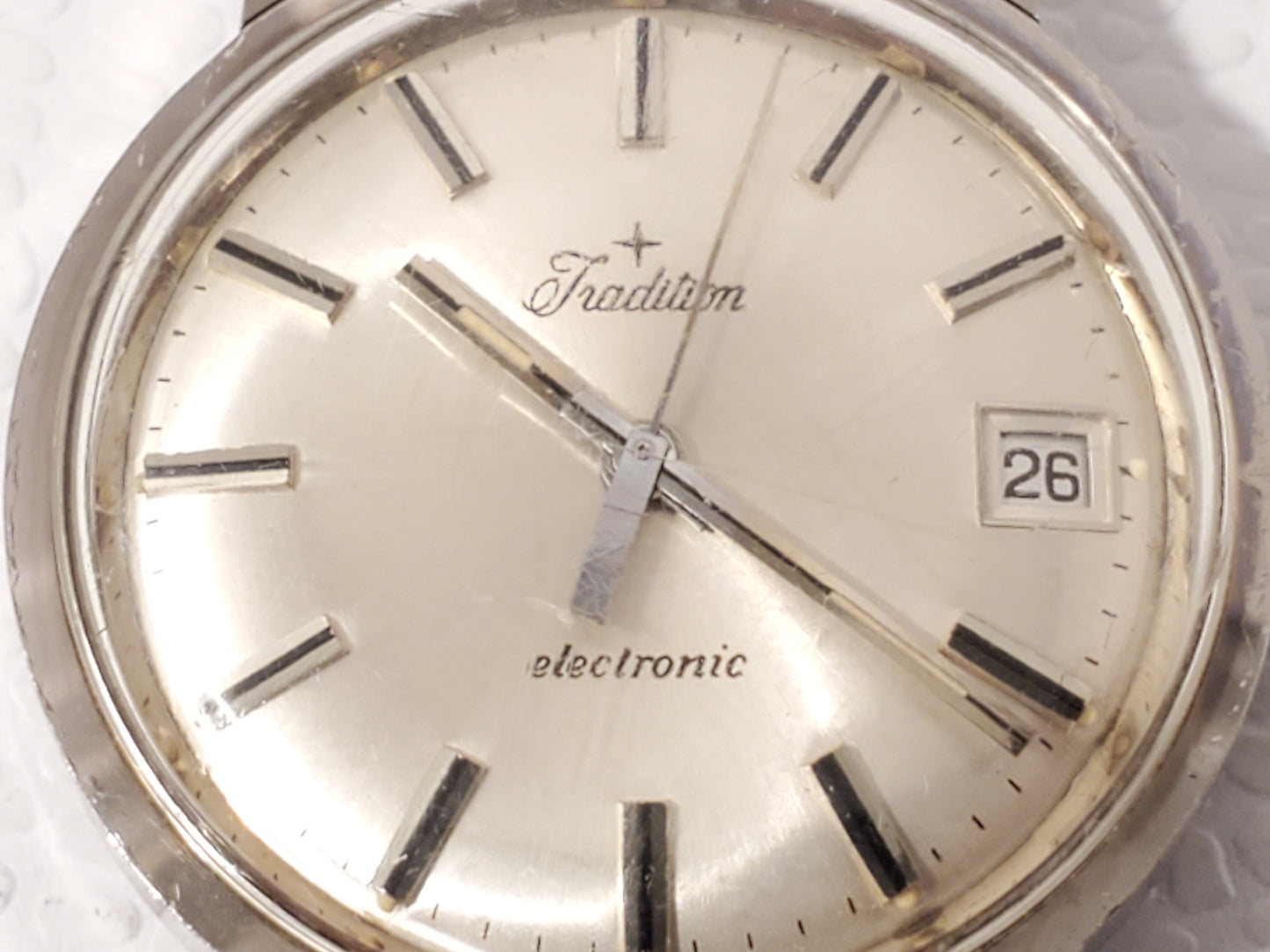 Vintage Tradition Electronic Swiss Made Men's Date Watch 13 Jewels Sears Roebuck