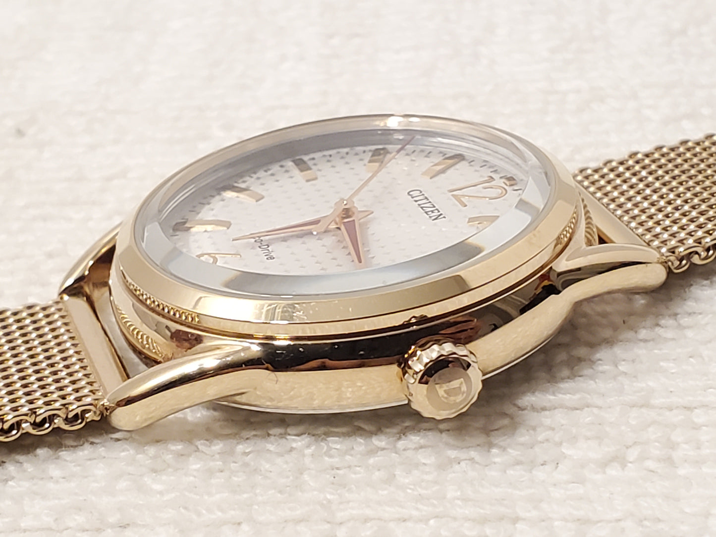 Citizen Eco Drive Women's Silver Dial Gold Tone Mesh Band Date Watch S Steel