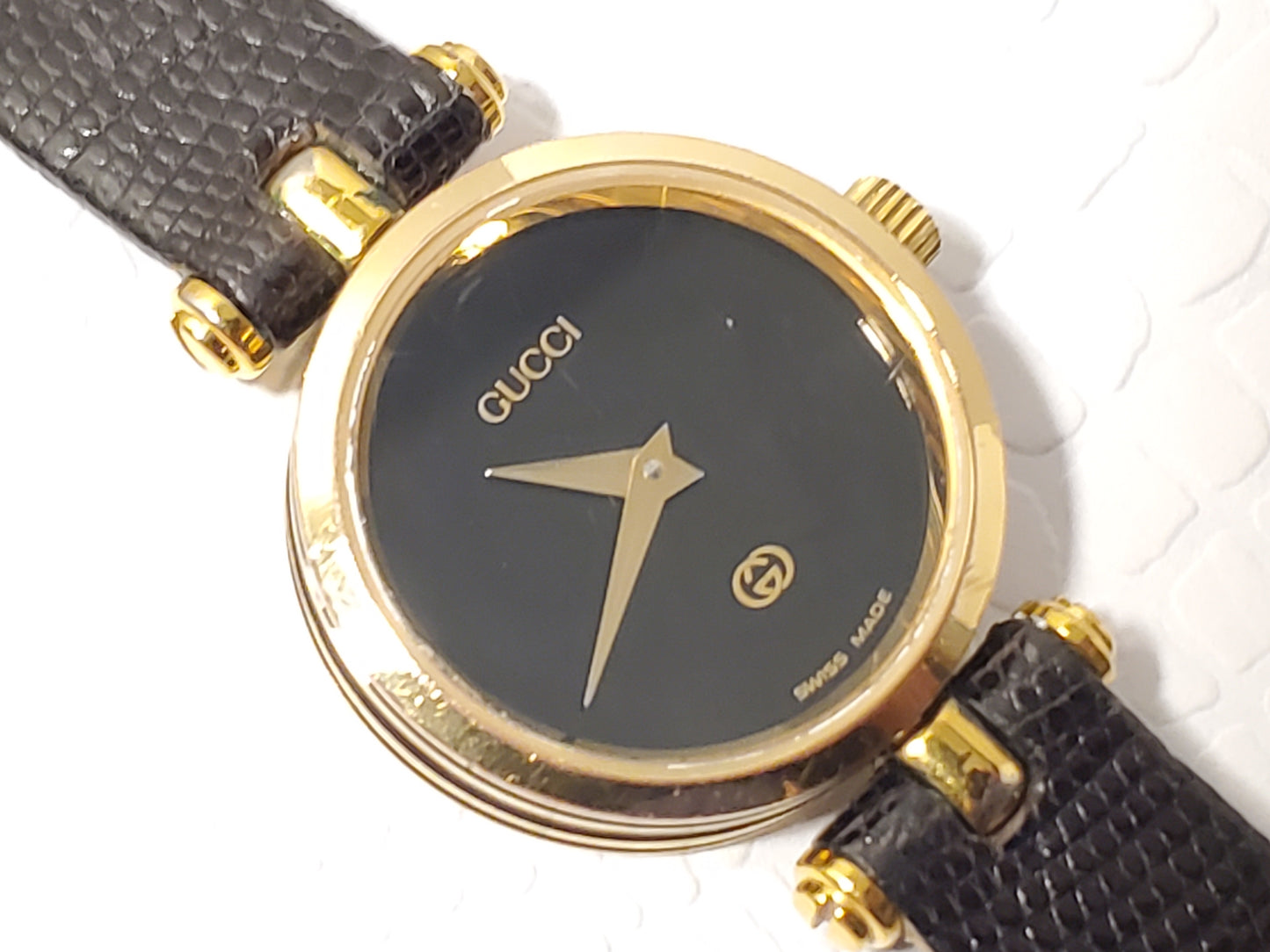Vintage Gucci Swiss Made 2000L 18K Gold Plated Women's Watch Black One Jewel