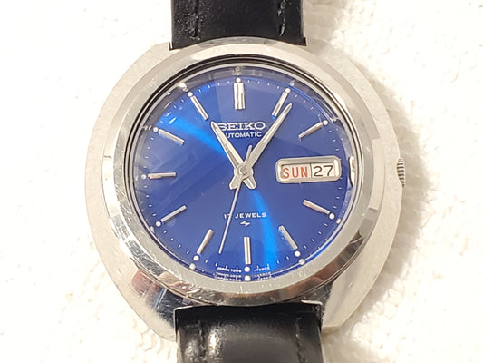 Vintage Seiko Automatic Men's Day Date Watch Seventeen Jewels Blue Dial Leather