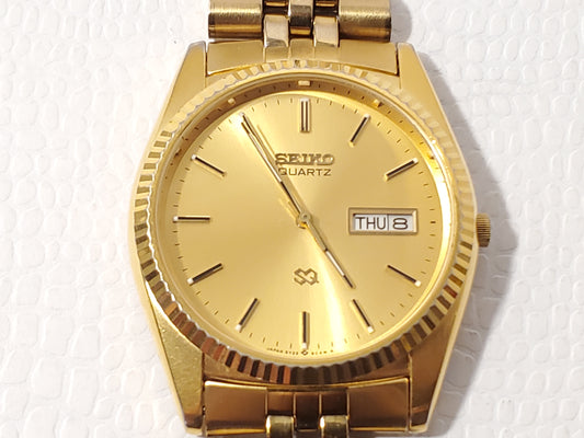 Vintage Seiko SQ Men's Presidential Day Date Gold Tone Watch One Jewel S Steel