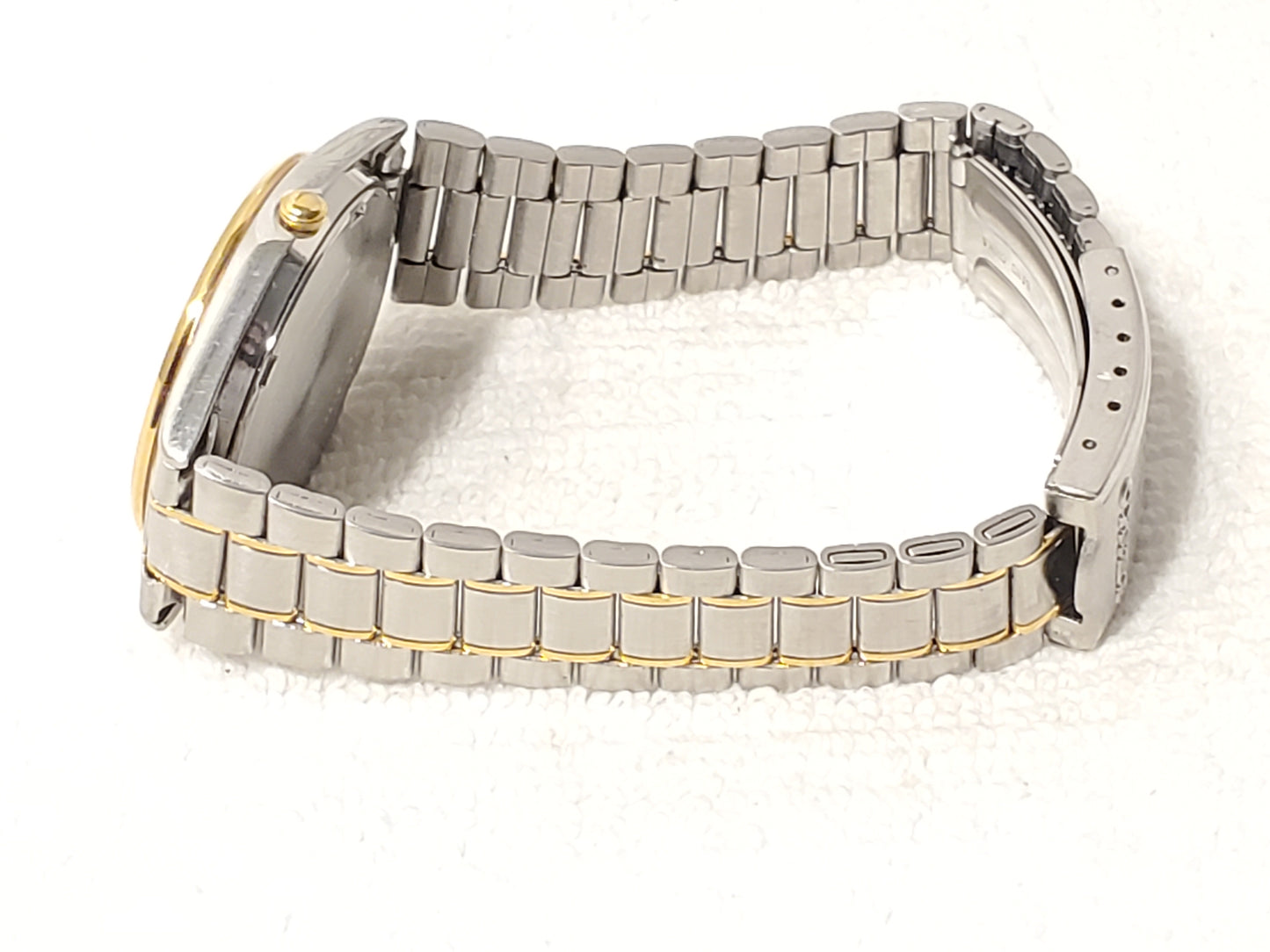 Vintage Seiko Men's Gray Dial Gold Tone Day Date Stainless Steel Watch One Jewel