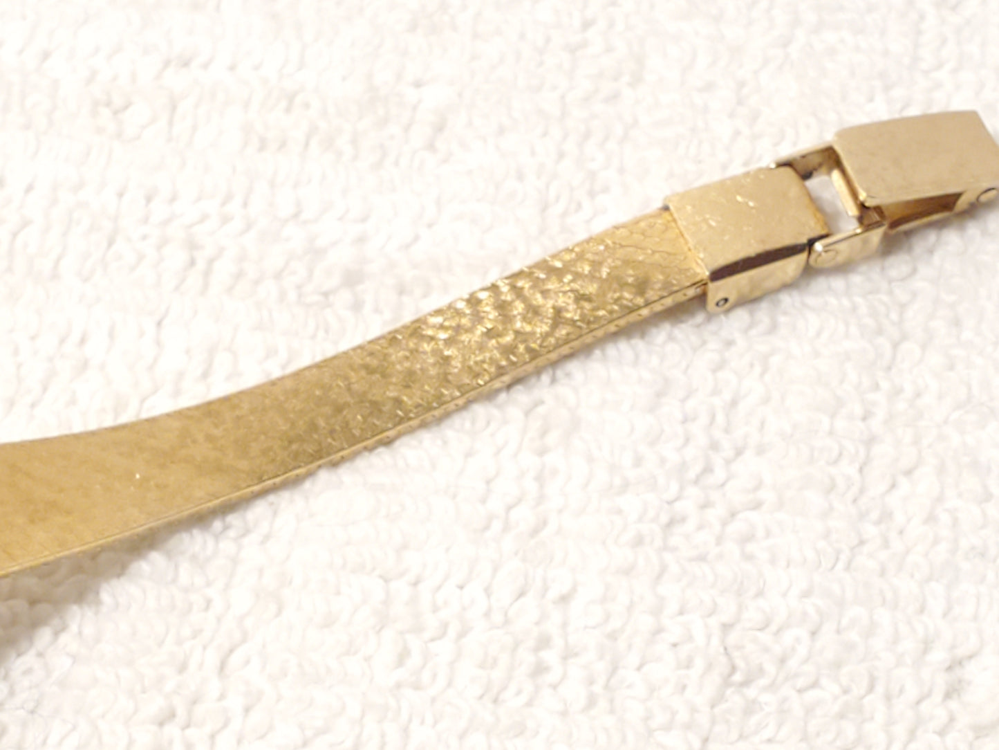 Vintage Seiko Women's Gold Plated Quartz Watch Brown One Diamond Dial Six Jewels