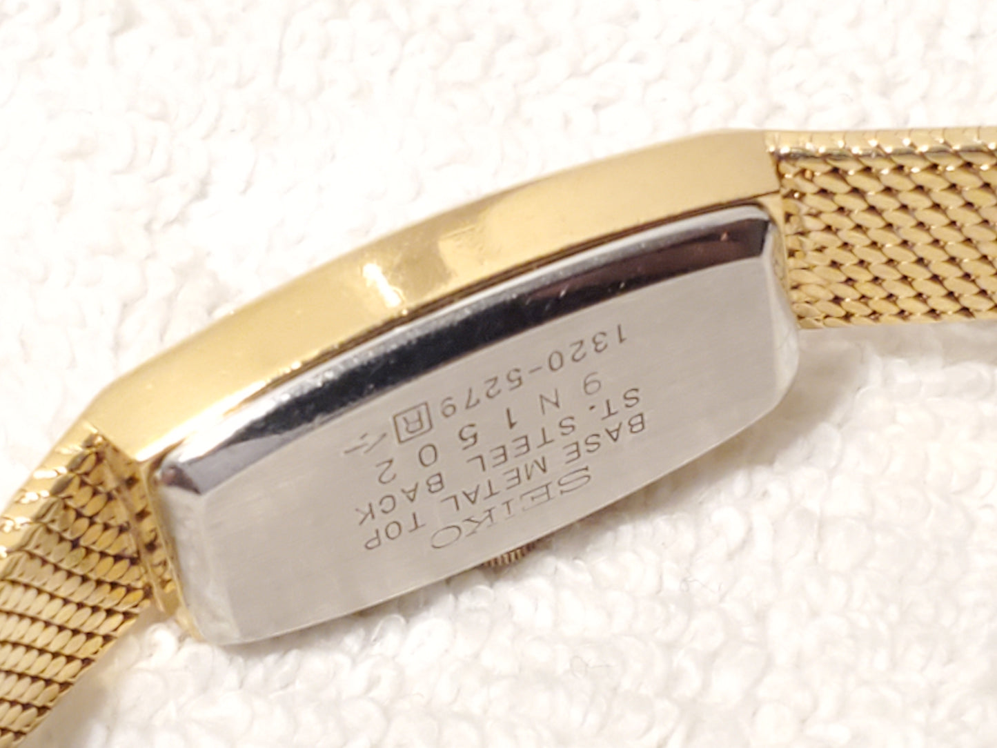 Vintage Seiko Women's Gold Plated Quartz Watch Brown One Diamond Dial Six Jewels