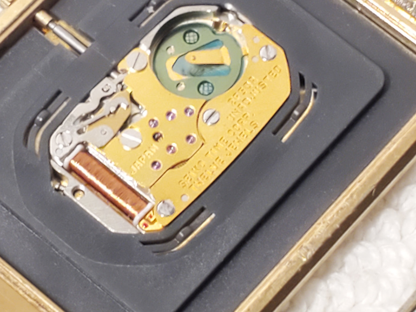 Vintage Seiko Lassale Womens 12 Jewels Gold Plated Tank Ultra Slim Watch S Steel