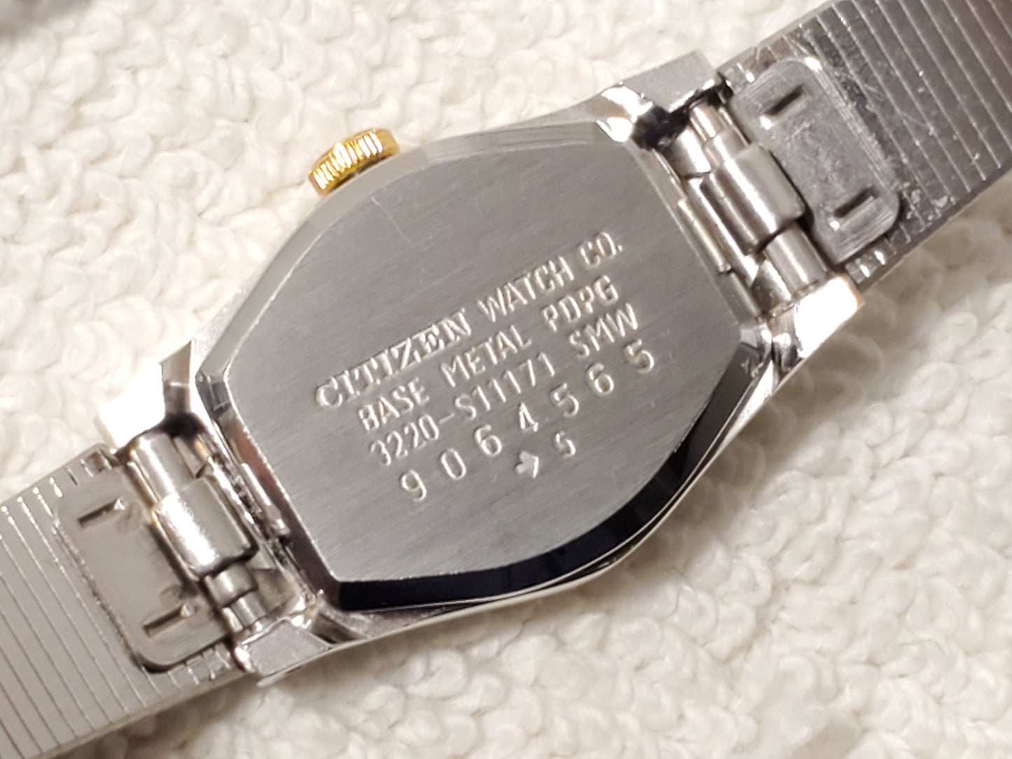 Vintage Citizen Womens Gold Plated Stainless Steel Silver One Jewel Quartz Watch