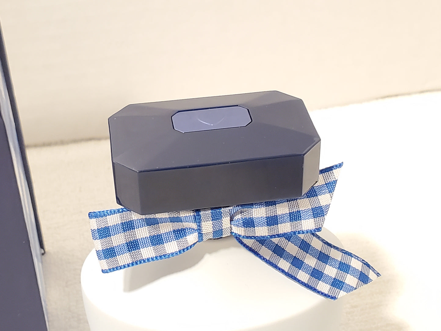 Bath & Body Works Gingham Eau De Parfum 2.5 oz Bottle Perfume Spray Blue NIB