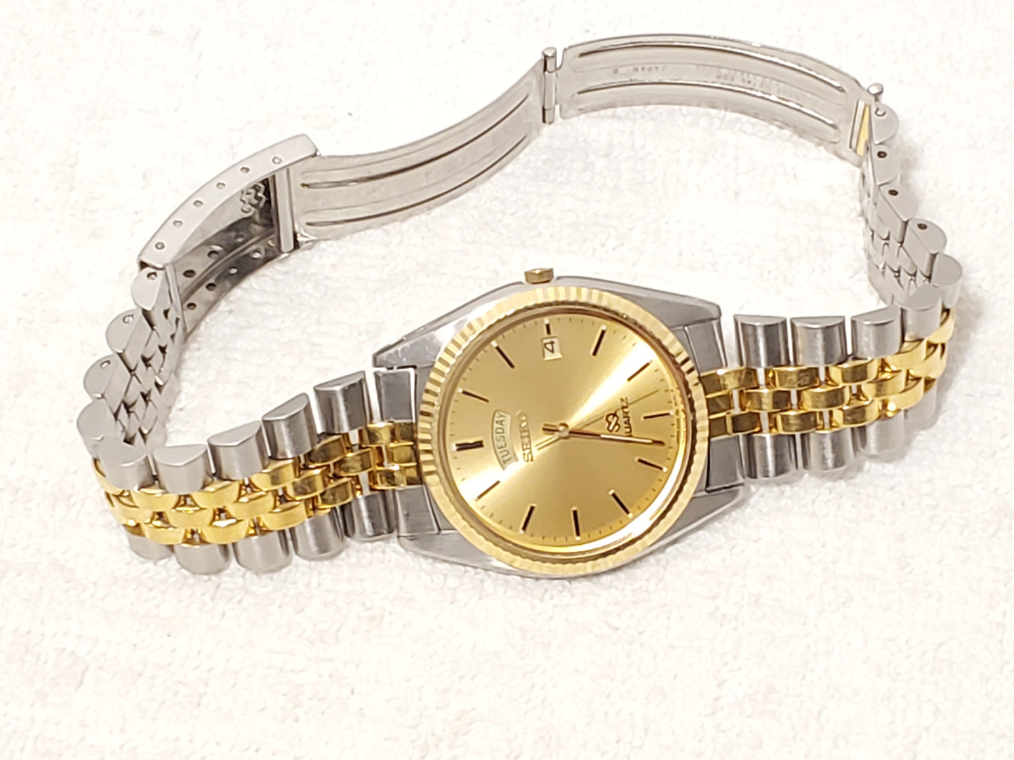 Vintage Seiko SQ Men's Gold Dial Presidential Day Date Quartz Watch One Jewel SS