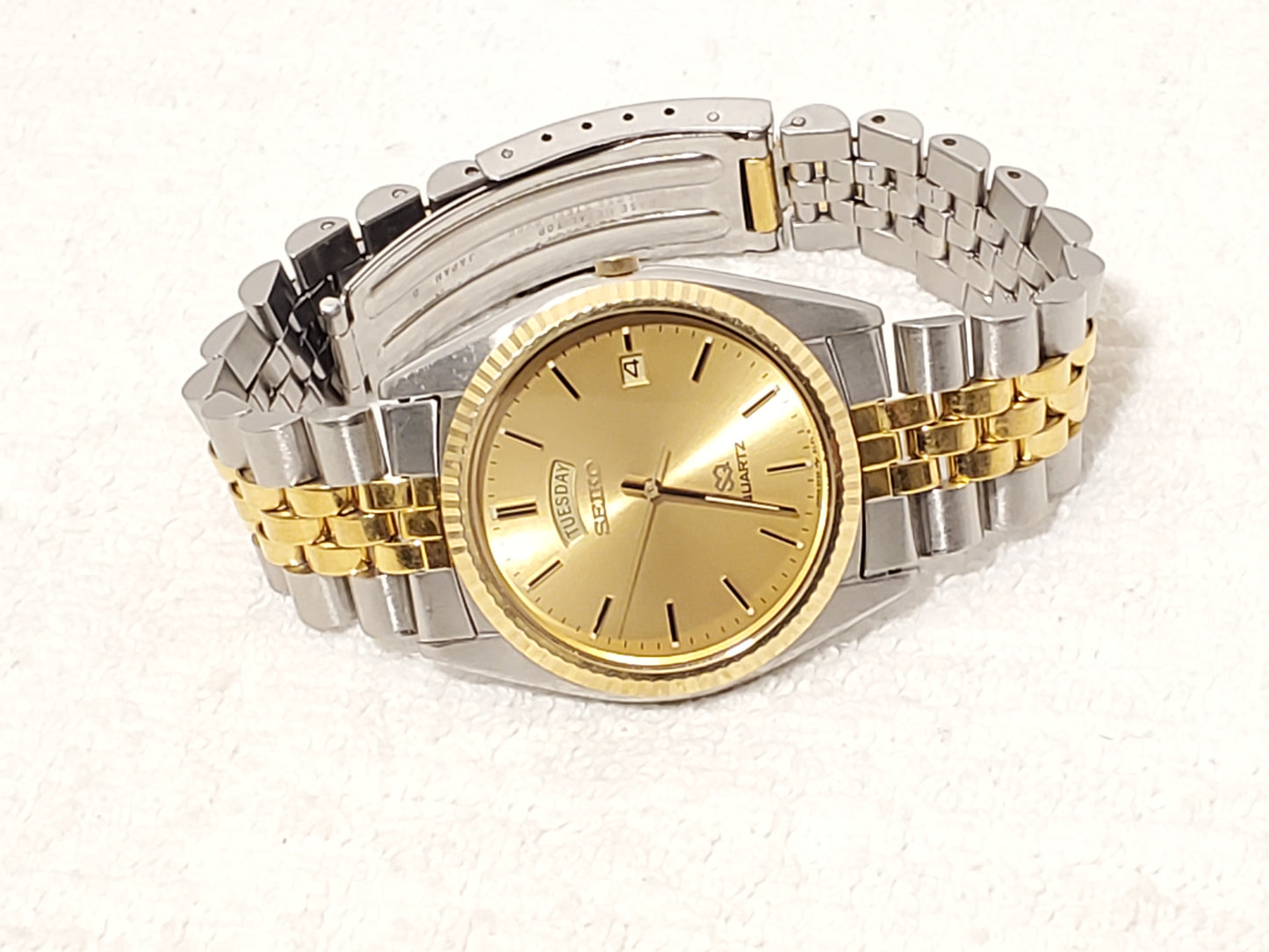 Vintage Seiko SQ Men's Gold Dial Presidential Day Date Quartz Watch One Jewel SS