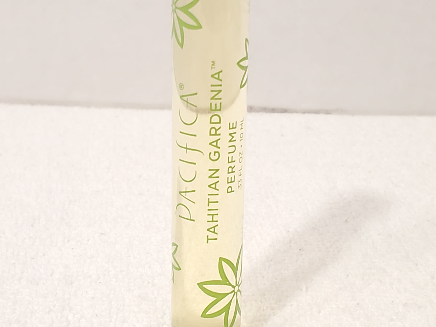 Pacifica Tahitian Gardenia Women's Roll On Perfume .33 fl oz Bottle Green Floral