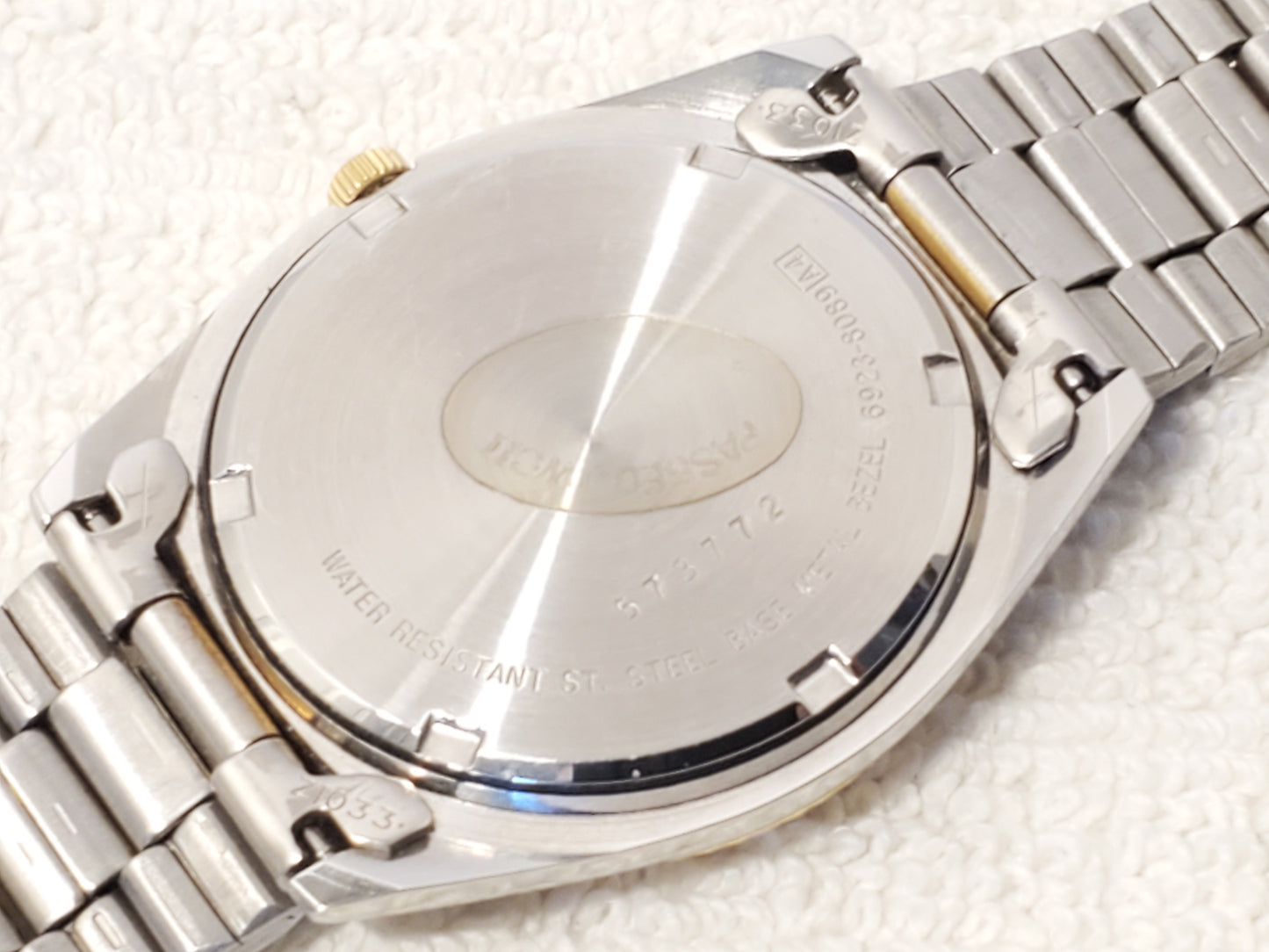 Vintage Seiko SQ Mens Day Date Quartz Watch Gold Tone Two Jewels Stainless Steel