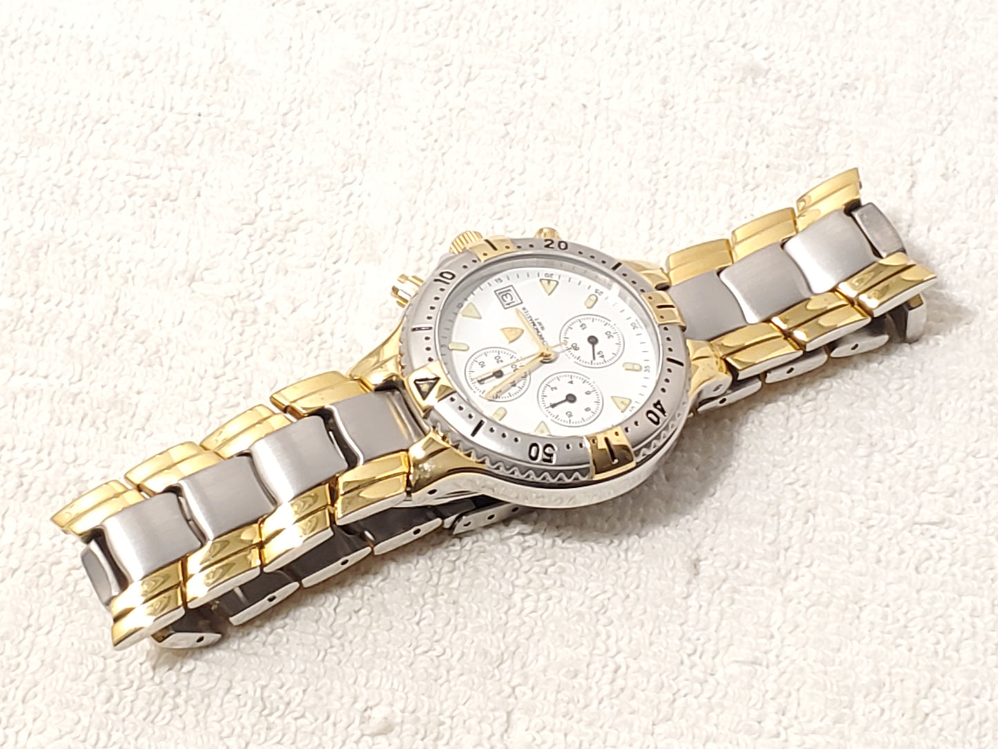 Vintage Croton Chronomaster Men's Date Quartz Watch Gold Tone S Steel White Dial