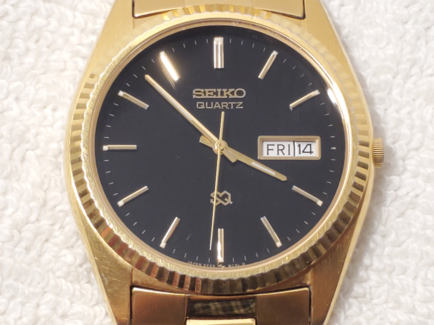 Vintage Seiko SQ Men's Presidential Day Date Gold Tone Watch One Jewel S Steel