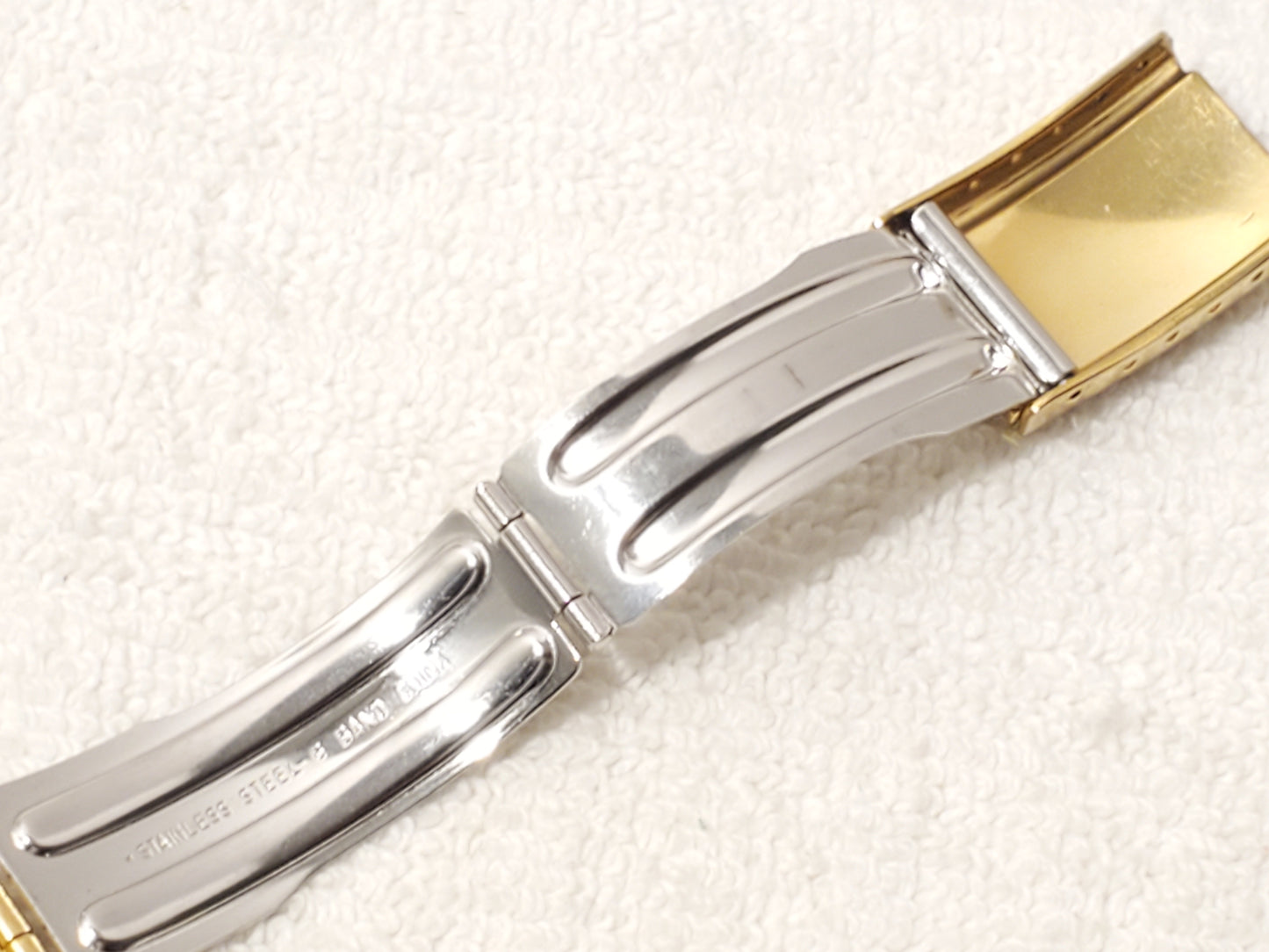 Vintage Seiko Men's Gold Tone Day Date Quartz Watch One Jewel Stainless Steel