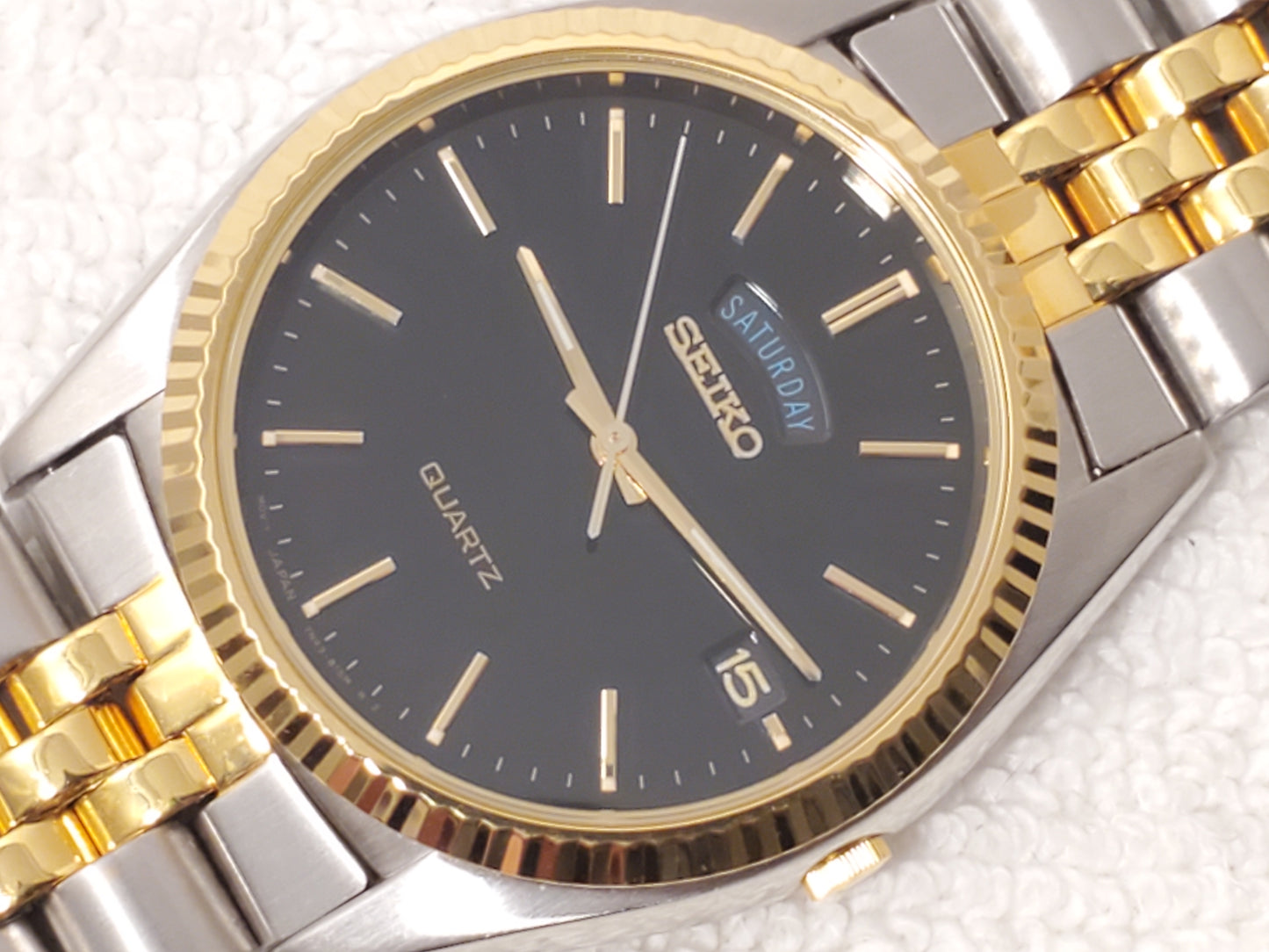 Vintage Seiko Men's Presidential Day Date Gold Tone Watch 1 Jewel Black Dial SS