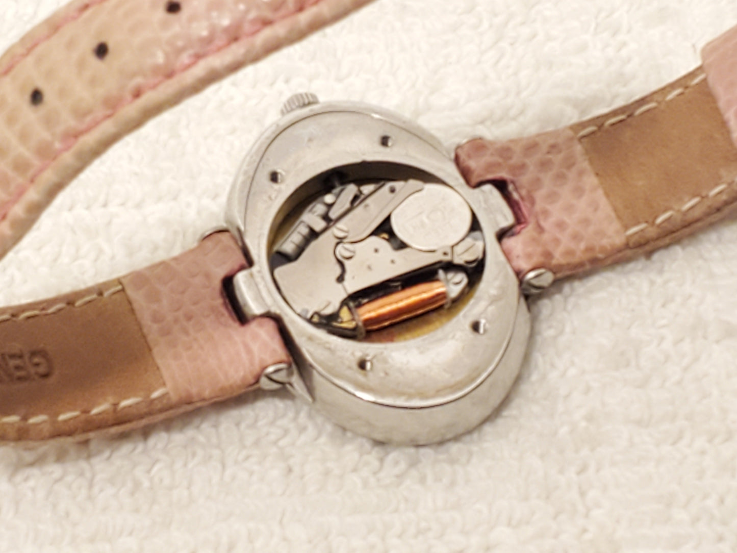 Vintage Croton Women's 24 Diamonds Bezel Watch Pink Genuine Lizard Mother Pearl