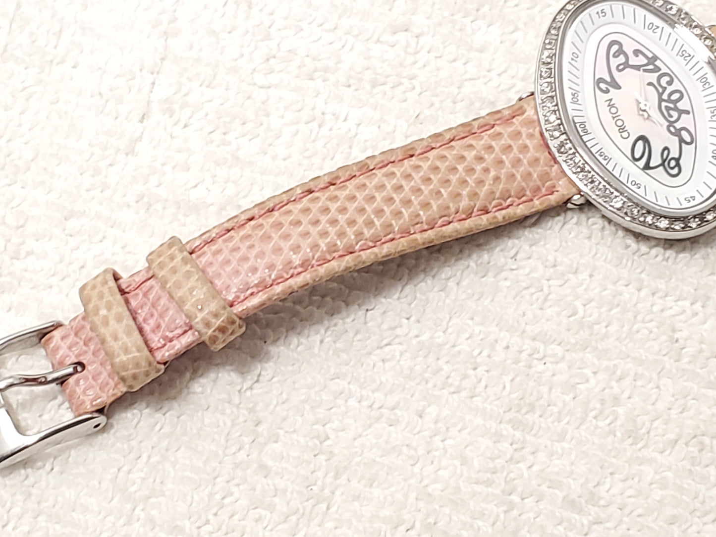 Vintage Croton Women's 24 Diamonds Bezel Watch Pink Genuine Lizard Mother Pearl