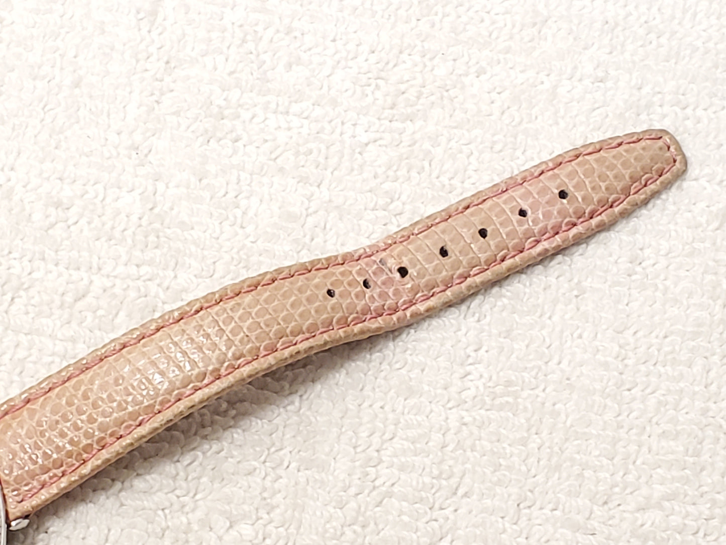 Vintage Croton Women's 24 Diamonds Bezel Watch Pink Genuine Lizard Mother Pearl